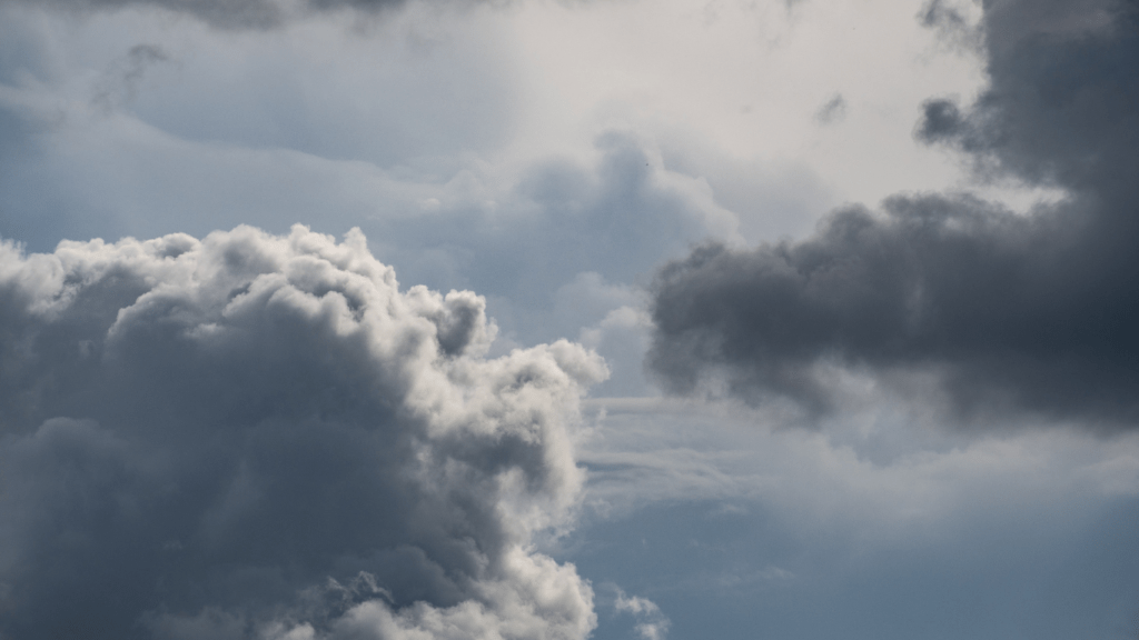 an image of some clouds in the sky